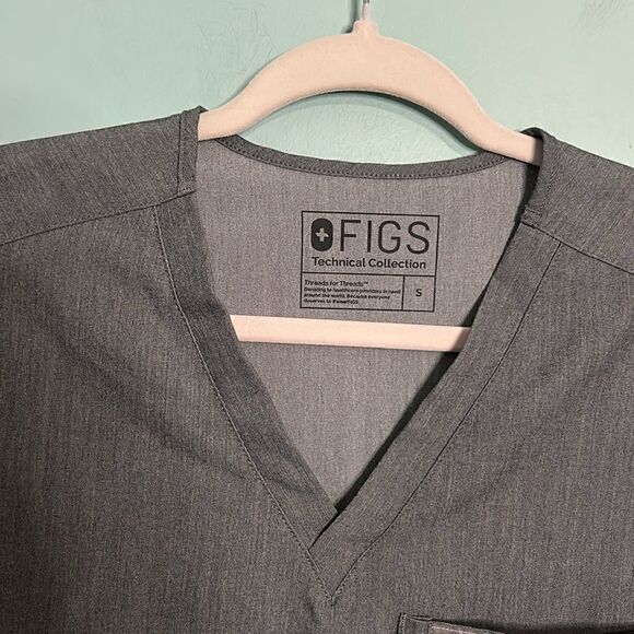 Figs Charcoal Scrub Top - Picture 4 of 8